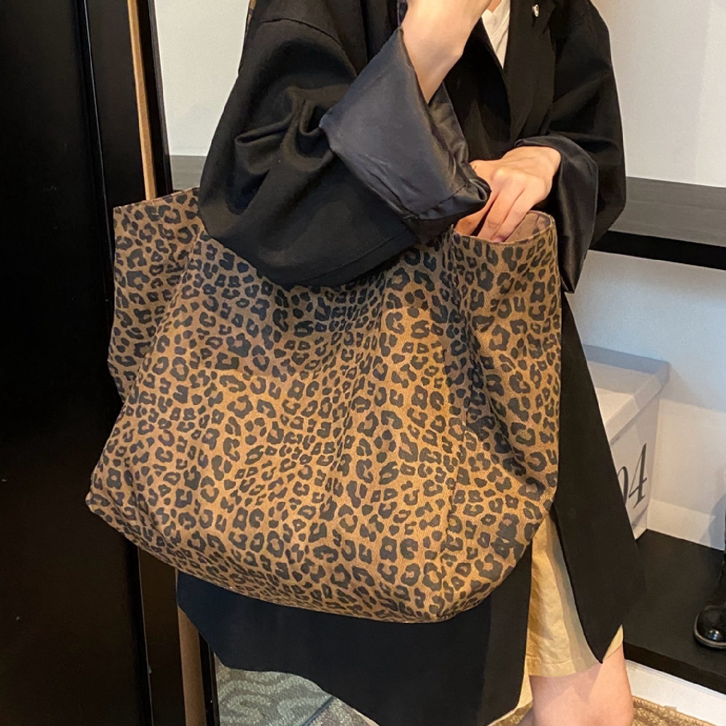 韩系小众豹纹帆布包女春夏新款休闲慵懒风单肩包大容量通勤托特包