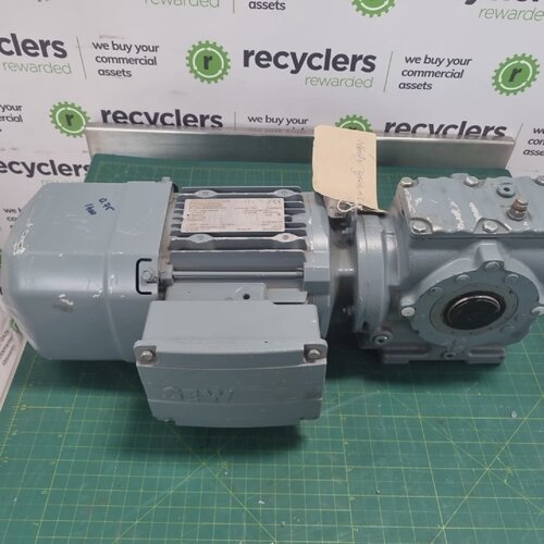SEW EURODRIVE HELICALWORM GEARMOTOR SA47T DRS80S4BE1 0.75 S1