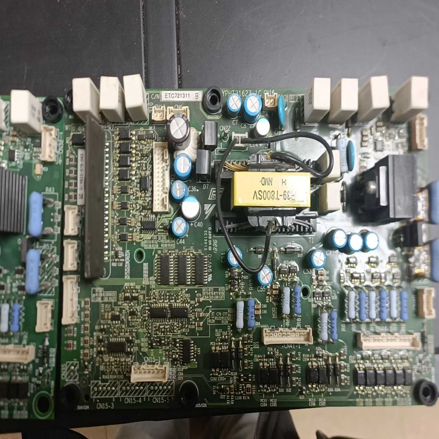 安川变频器ypht31623-1c驱动板，有两张驱动板，询价