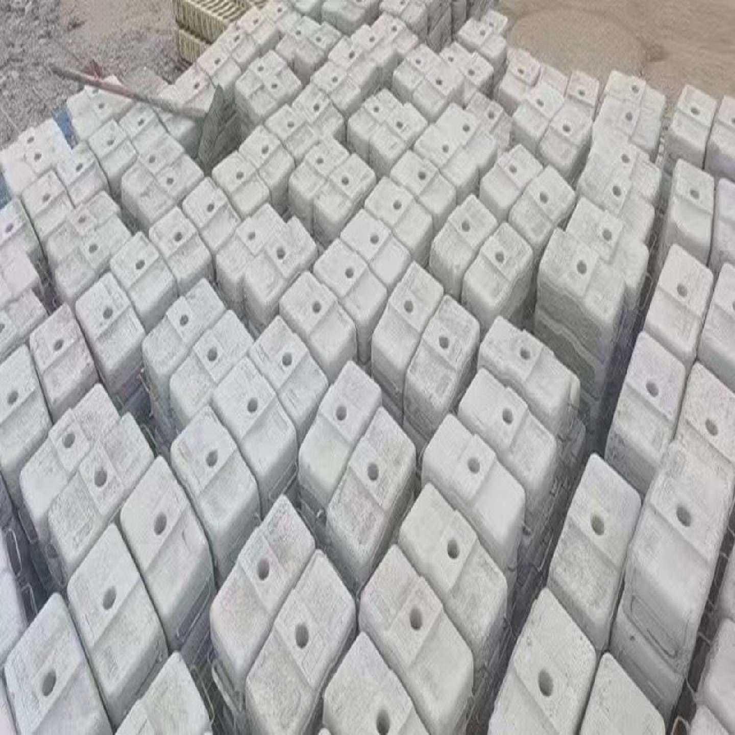 吊篮配重25kg水泥配重块混泥土块提升降机电梯桁架水泥块压重,基础建材,基础材料,淘宝优惠券,粉丝福利购,淘宝优惠卷