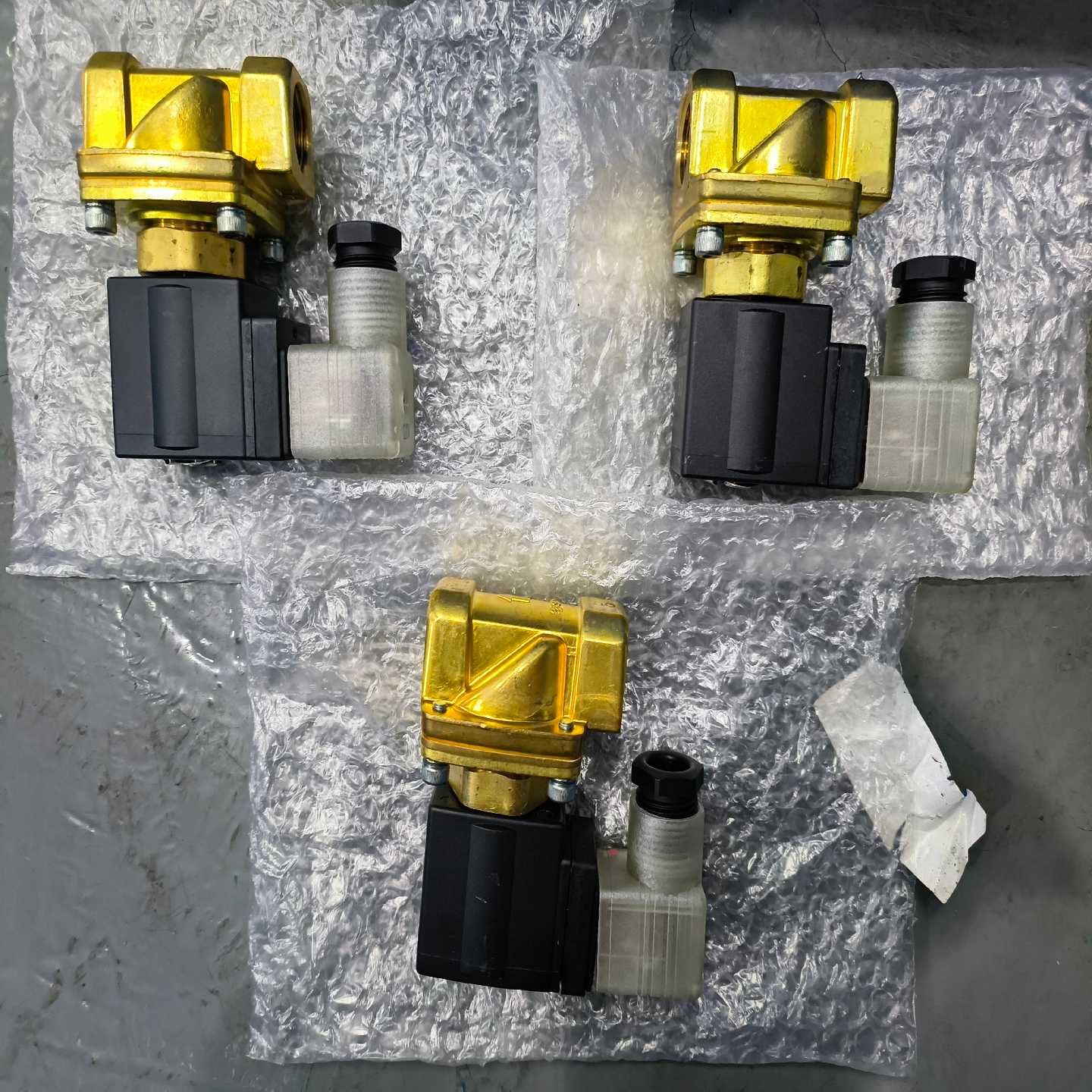 全新SMC电磁阀VXZ2240-04-4DLR1--议价商品