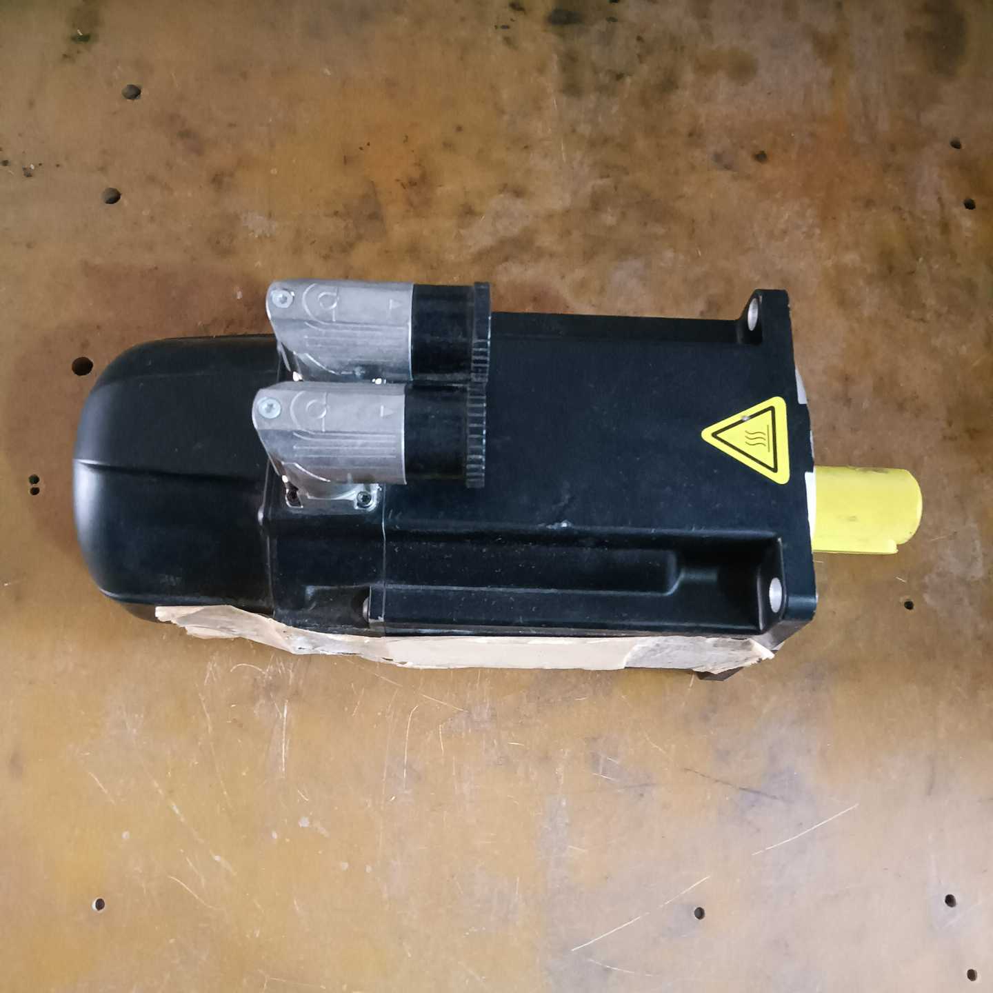 倍福伺服电机AM3052-0H41-0000厂子里用不到询价