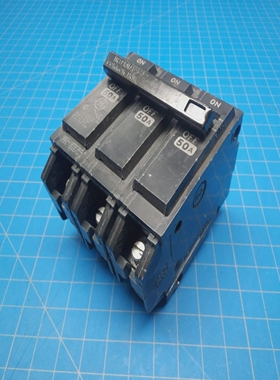 GE3Pole50A240VACCircuitBreakerRV-2937THQB32050