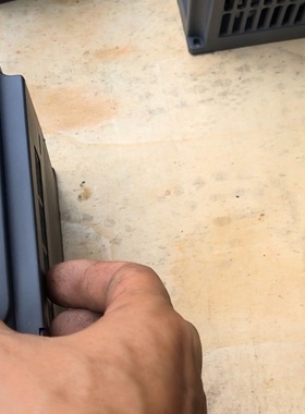 麦矽变频器功能正常包好橙色漂亮4kw380V型号EV-议价