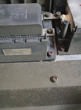 富士P11变频15KW6MBP75RS120带整流一套通电-议价