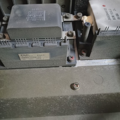 富士P11变频15KW6MBP75RS120带整流一套通电-议价