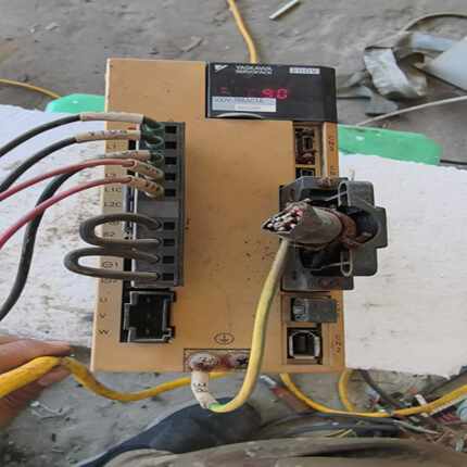 出售伺服驱动器SGD7S-7R6A00A002，1K