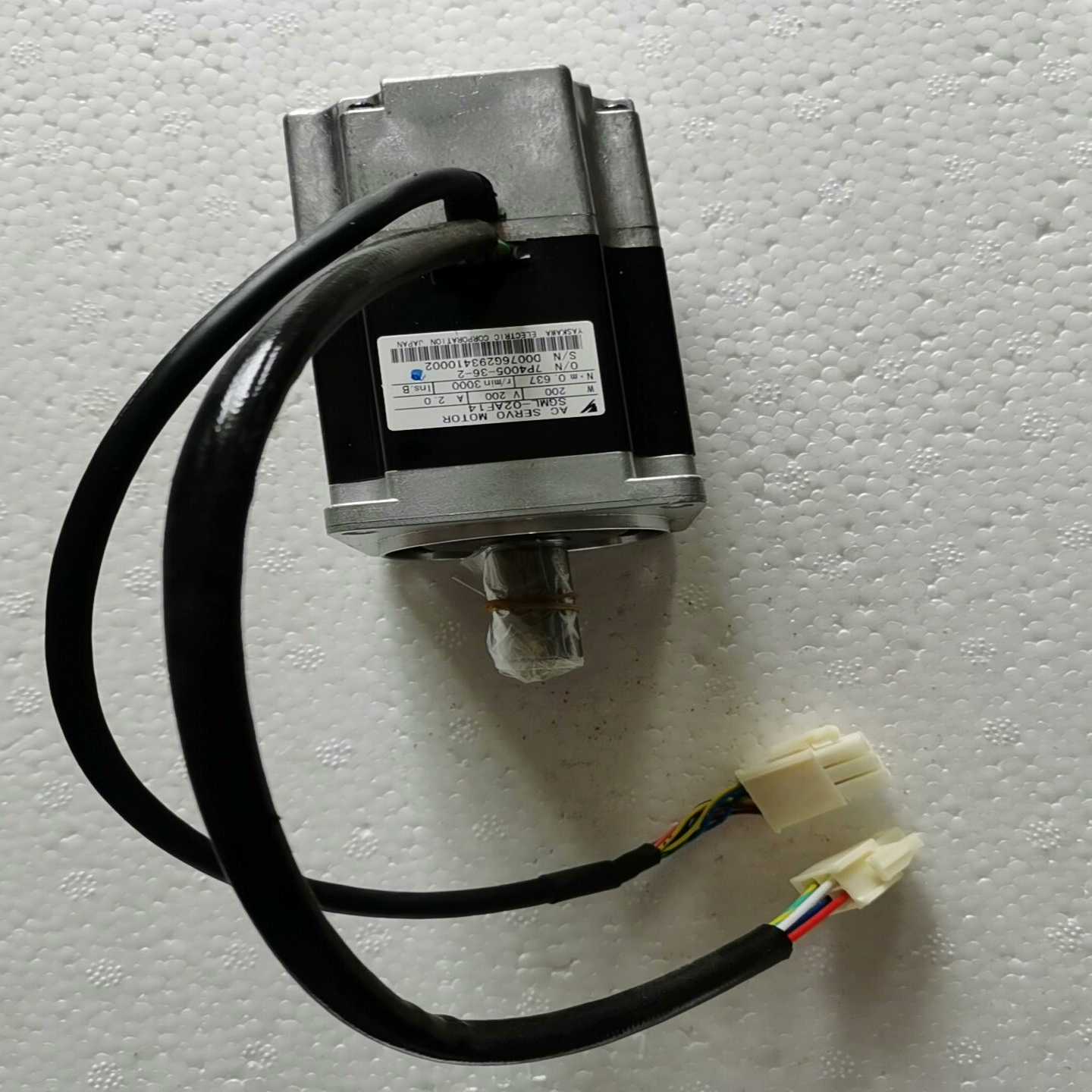 安川电机新的SGML-02AF14，200W没有安装盒，有点询价