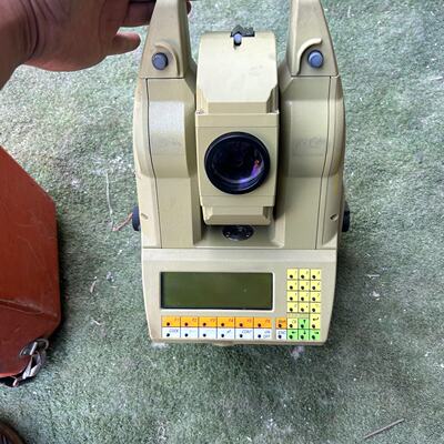 议价TC1100全站仪成色还可以有正常议价