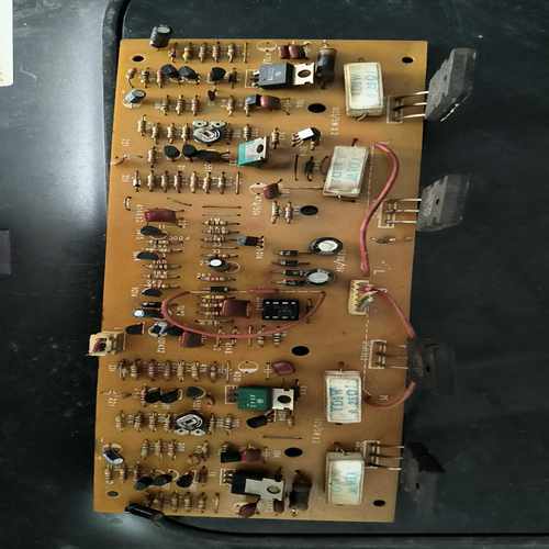 （议价）4颗功放三级管带板出，型号2sb1429