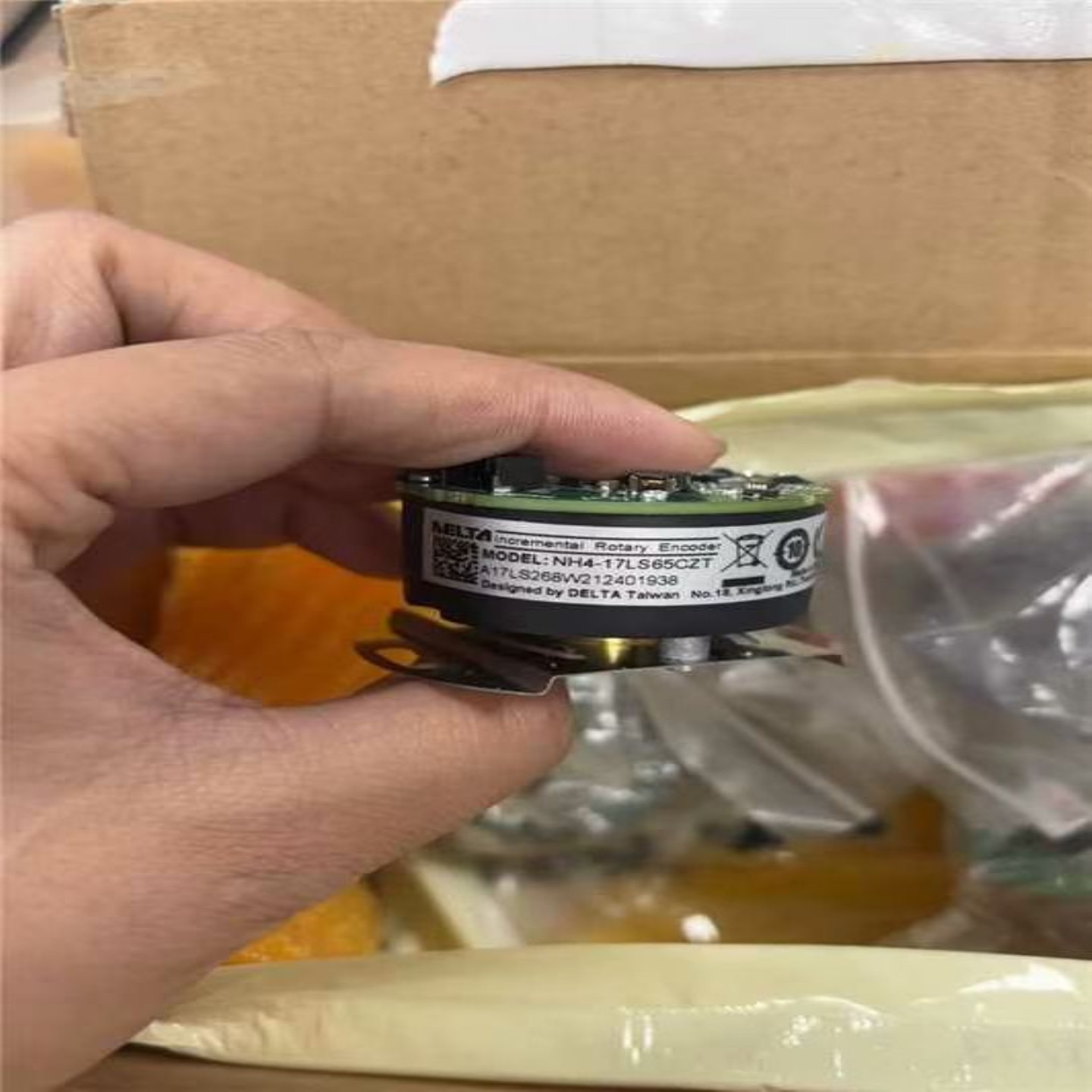 【请询价】台达编码器NH4-17LS65CZT全新原装实物拍摄功