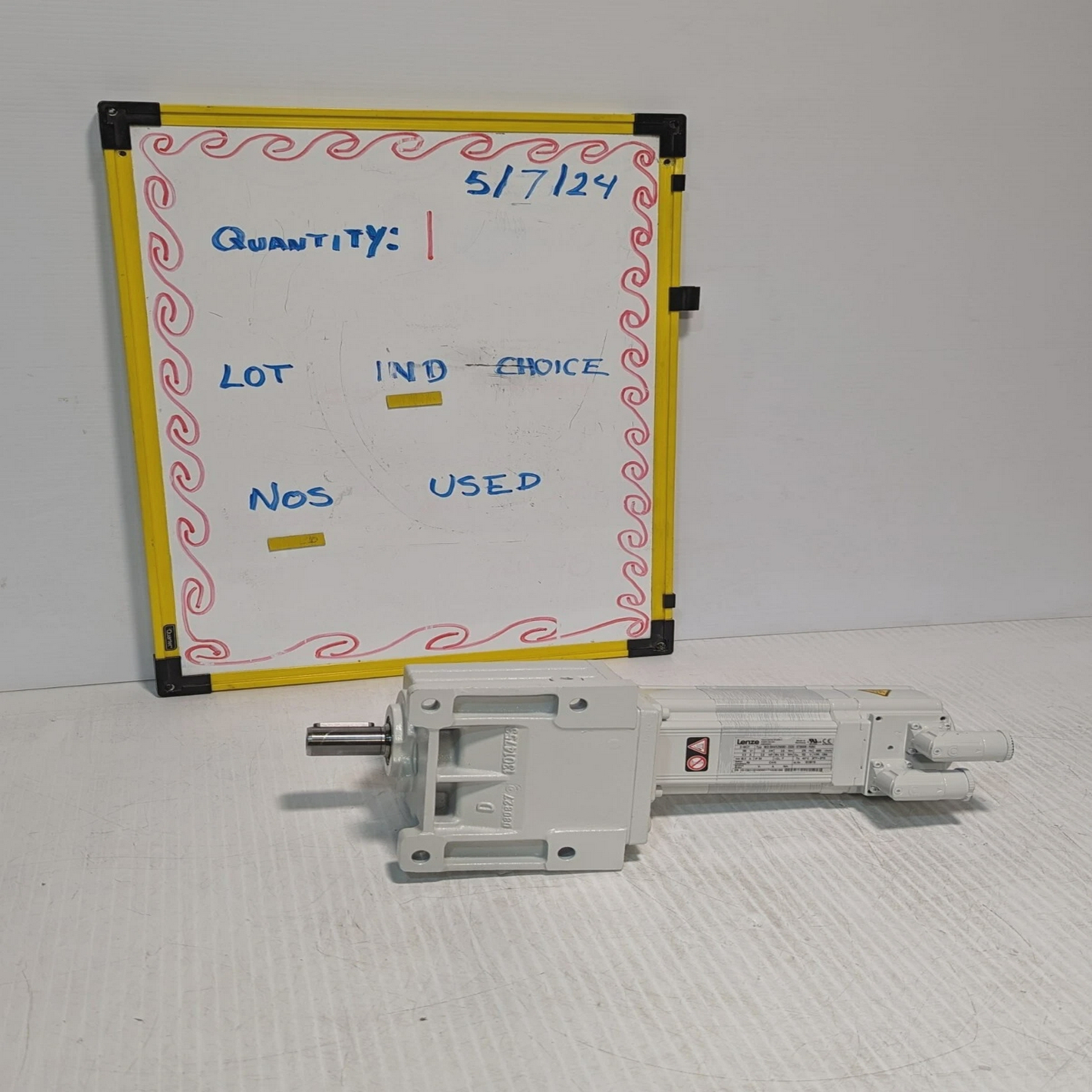 LENZEMCS09H41LRS0B0-Z0D0-ST5S00N-R2SU伺服电机