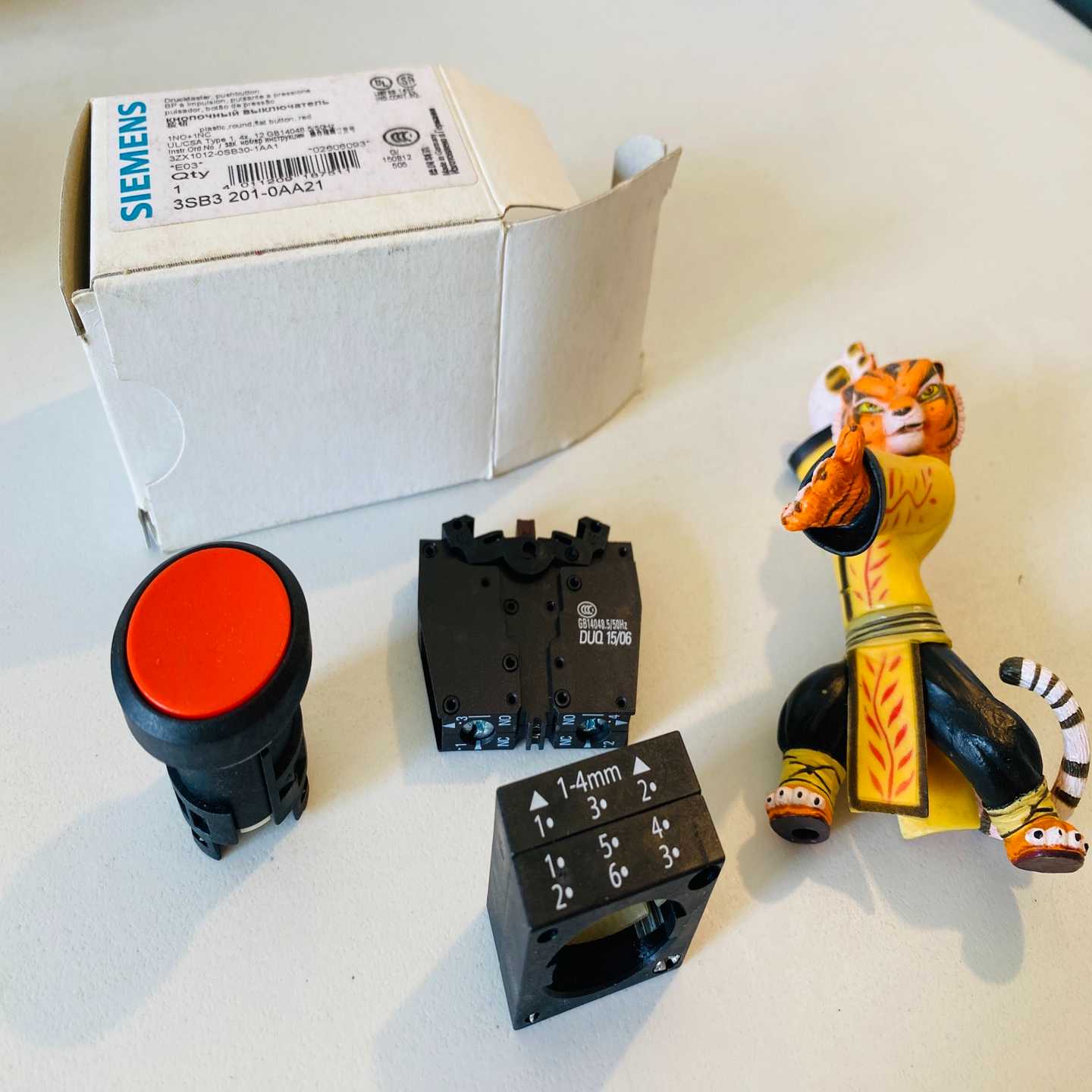 【议价】3SB3201-0AA21；