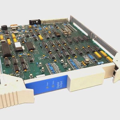 USED HONEYWELL 51303994300 DIGITAL OUTPUT MODULE 51303994300