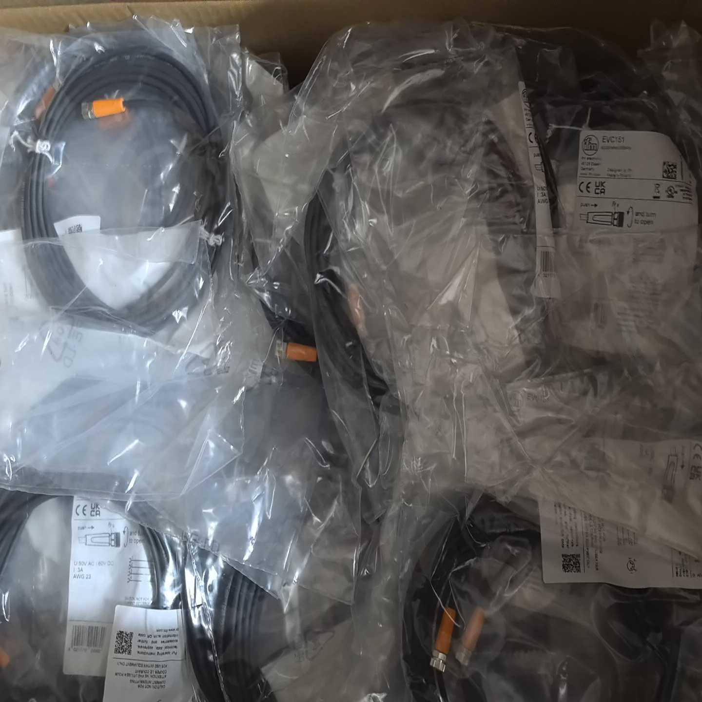 EVC151德国IFM易福门M8母头直插四芯连接线缆询价