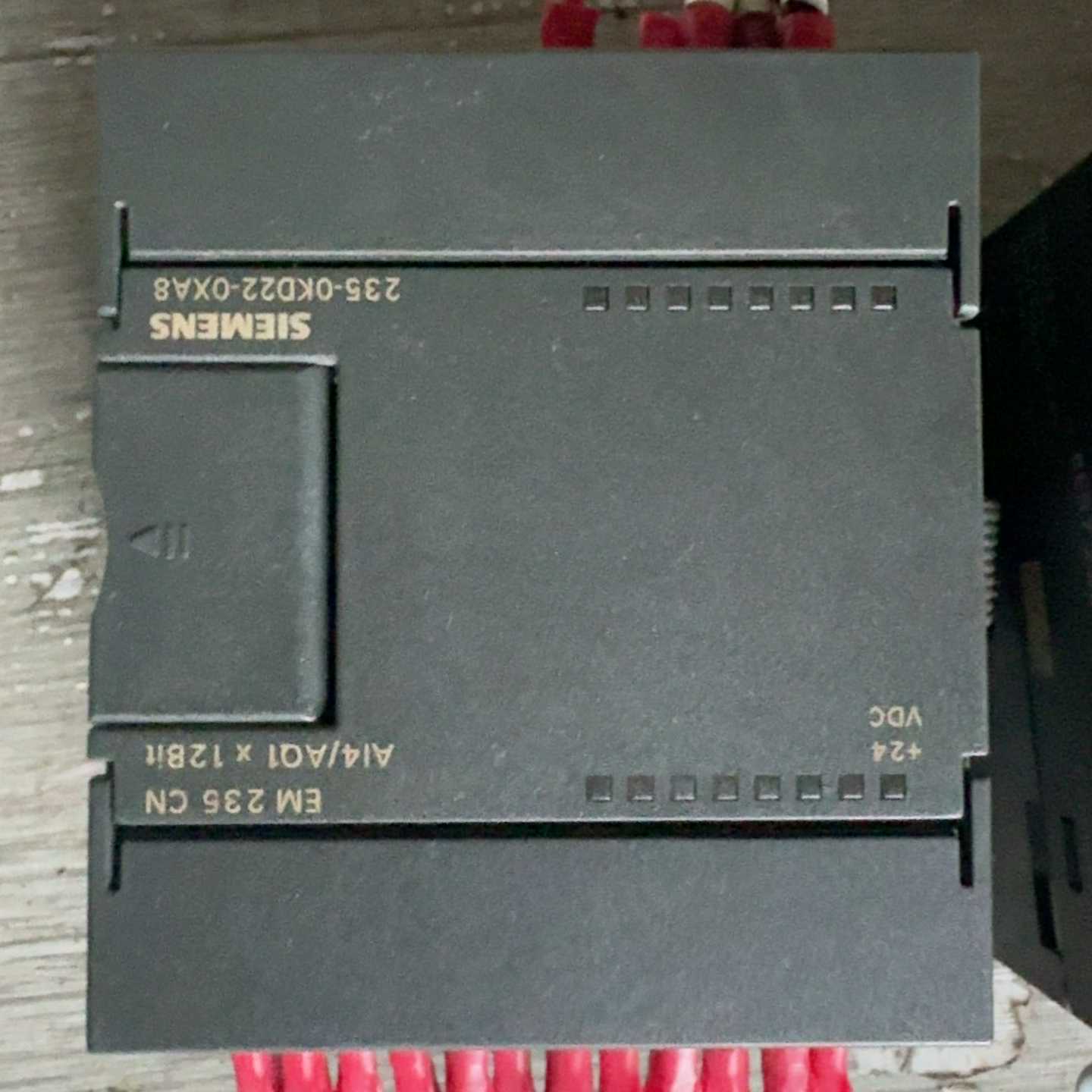 西门子EM235CN模块，型号235-0KD22-0XA8--议价商品