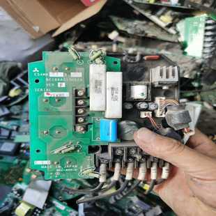 變頻器E54MA2.2B 拆詢價 BX186A513G52A