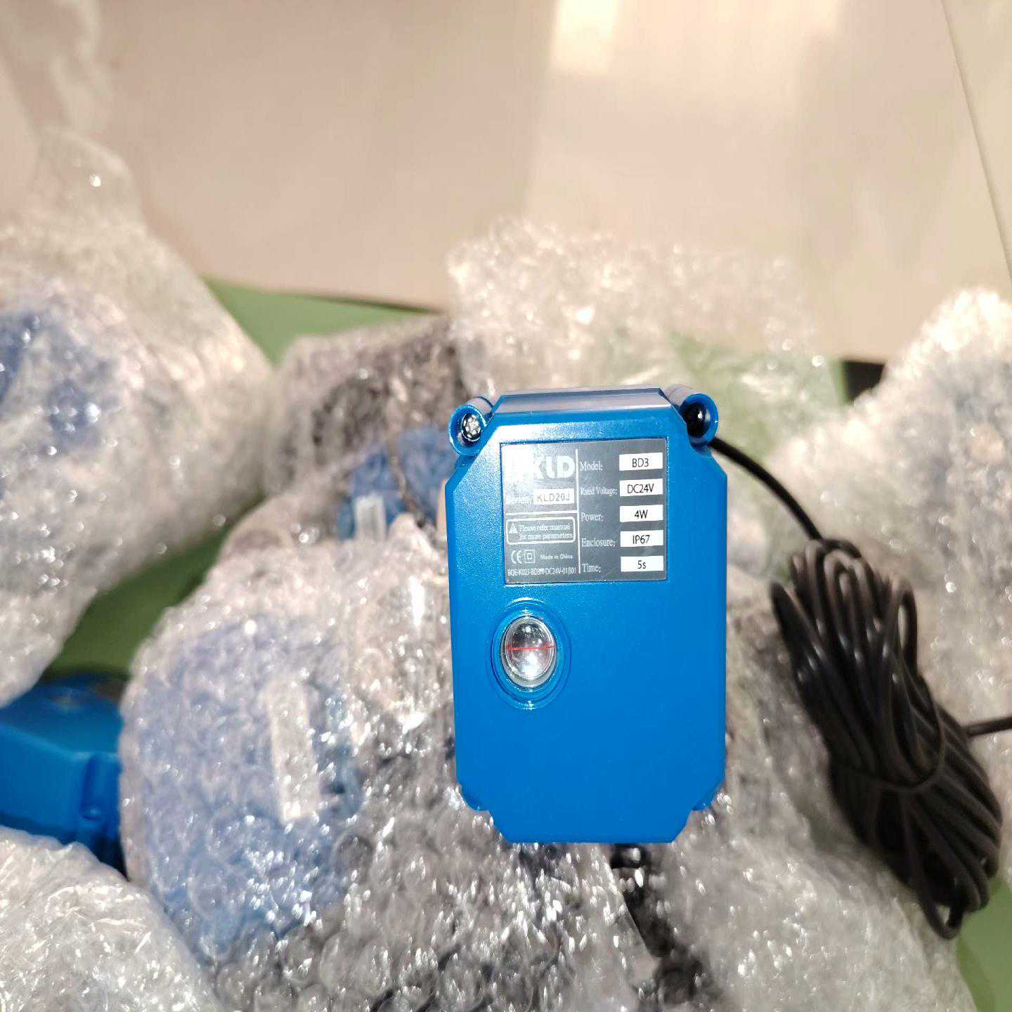 路桥实体店销售，有些产品没有上传，可以发产品图片型号来找