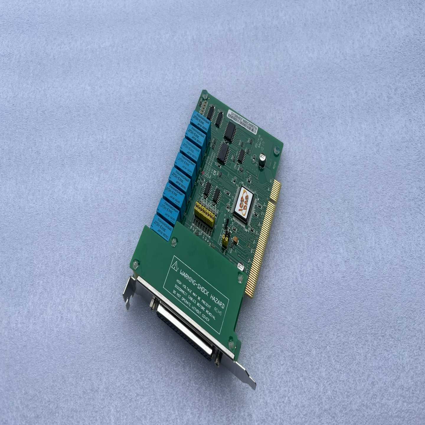 议价泓格PISO-P8R88路隔离数字量输入继电器输出卡。绿