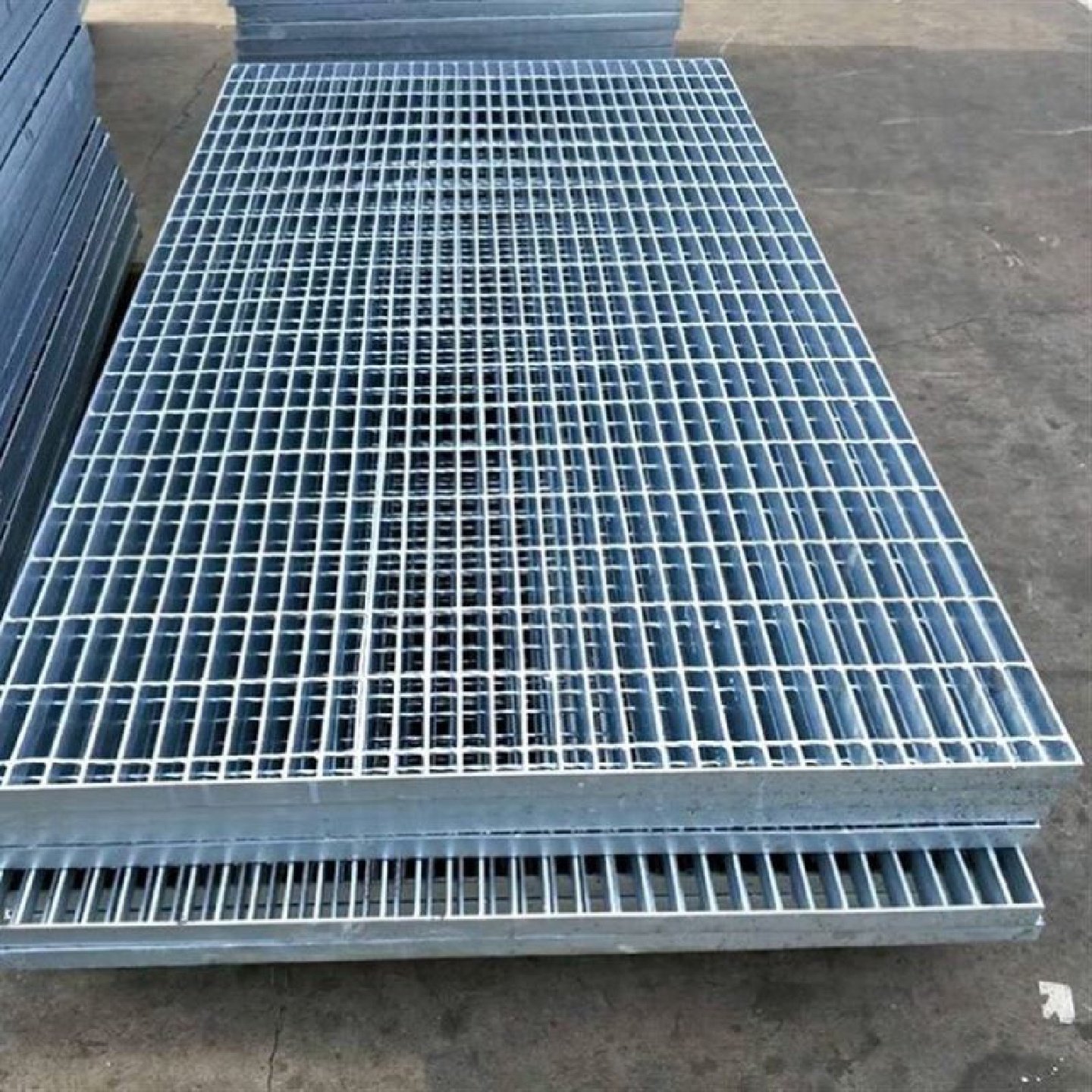 热镀锌钢格板不锈钢钢格栅板平台洗车房排水沟盖板镀锌楼梯踏步板,基础建材,排水沟槽/盖板,淘宝优惠券,粉丝福利购,淘宝优惠卷