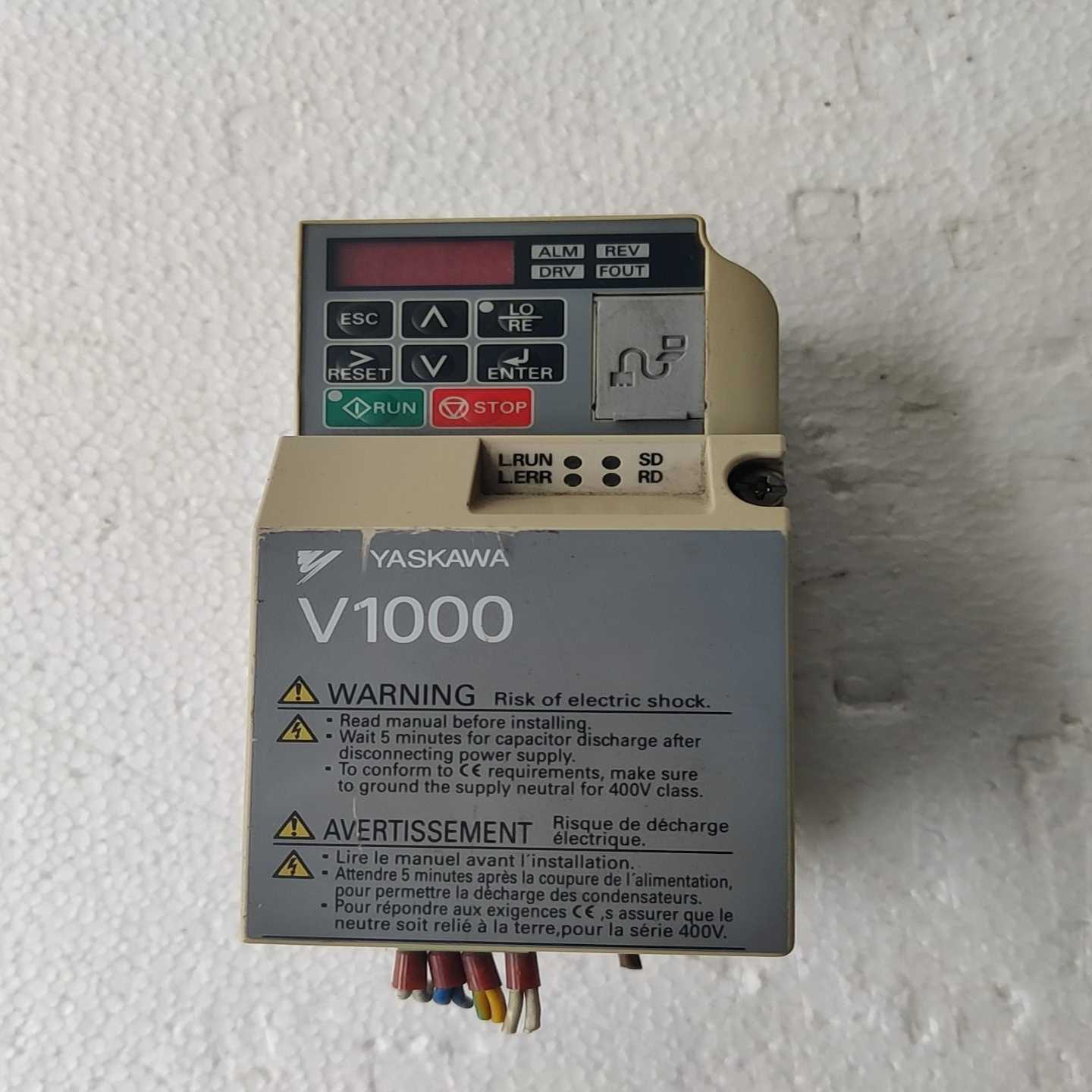 9成新安川V10000.1KW220V变频器CIMR---议价商品