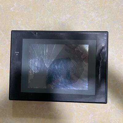 NS5MQ10BECV2欧姆龙触摸屏连接里面有通电照片-议价