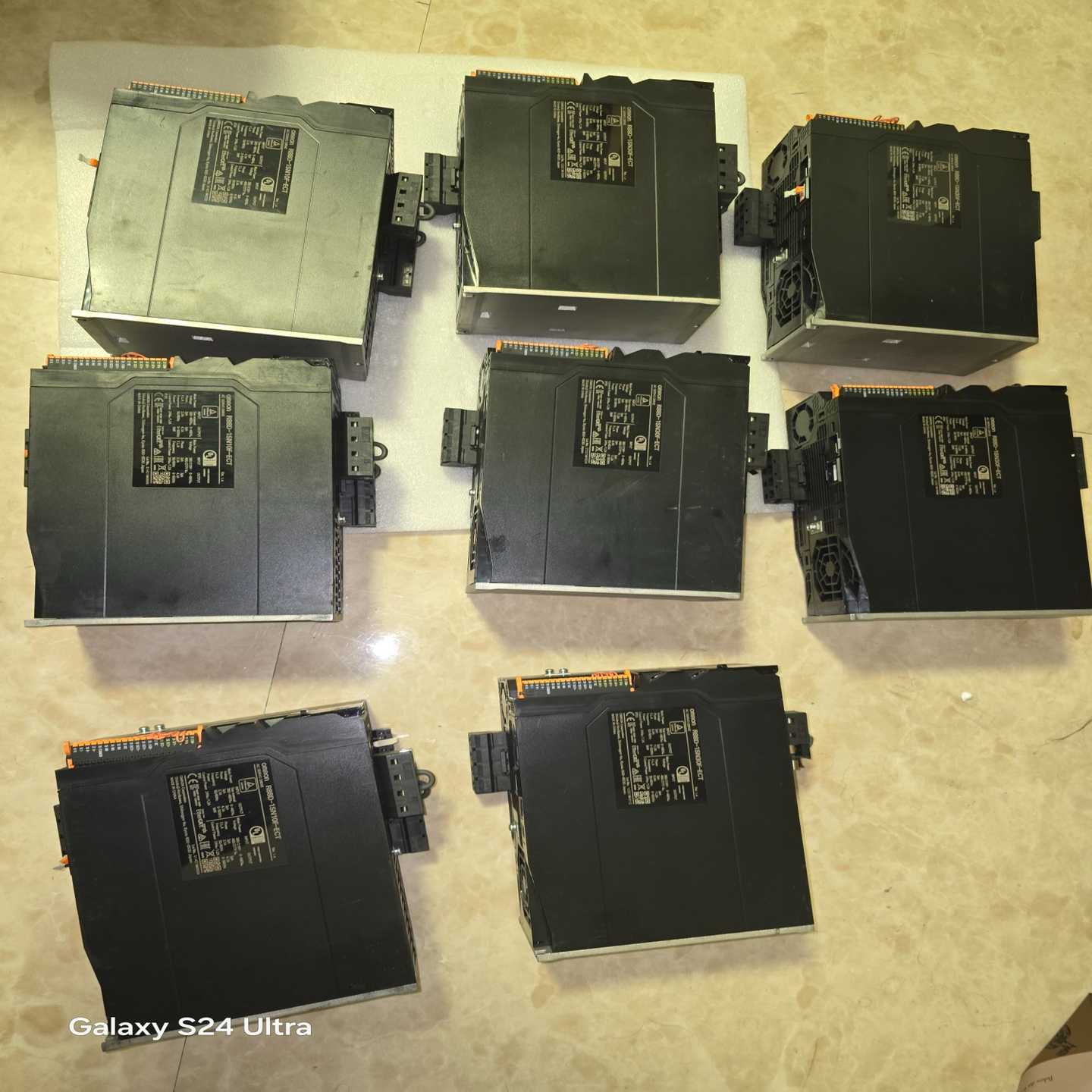 R88D-1SN10F-ECT-06，1kw，3kw，询价