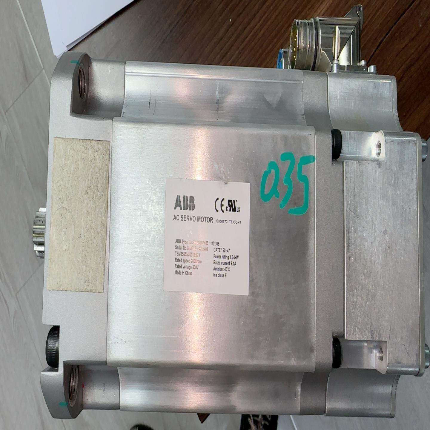 询价ABB机器人配件6700六轴电机3HAC055445-0