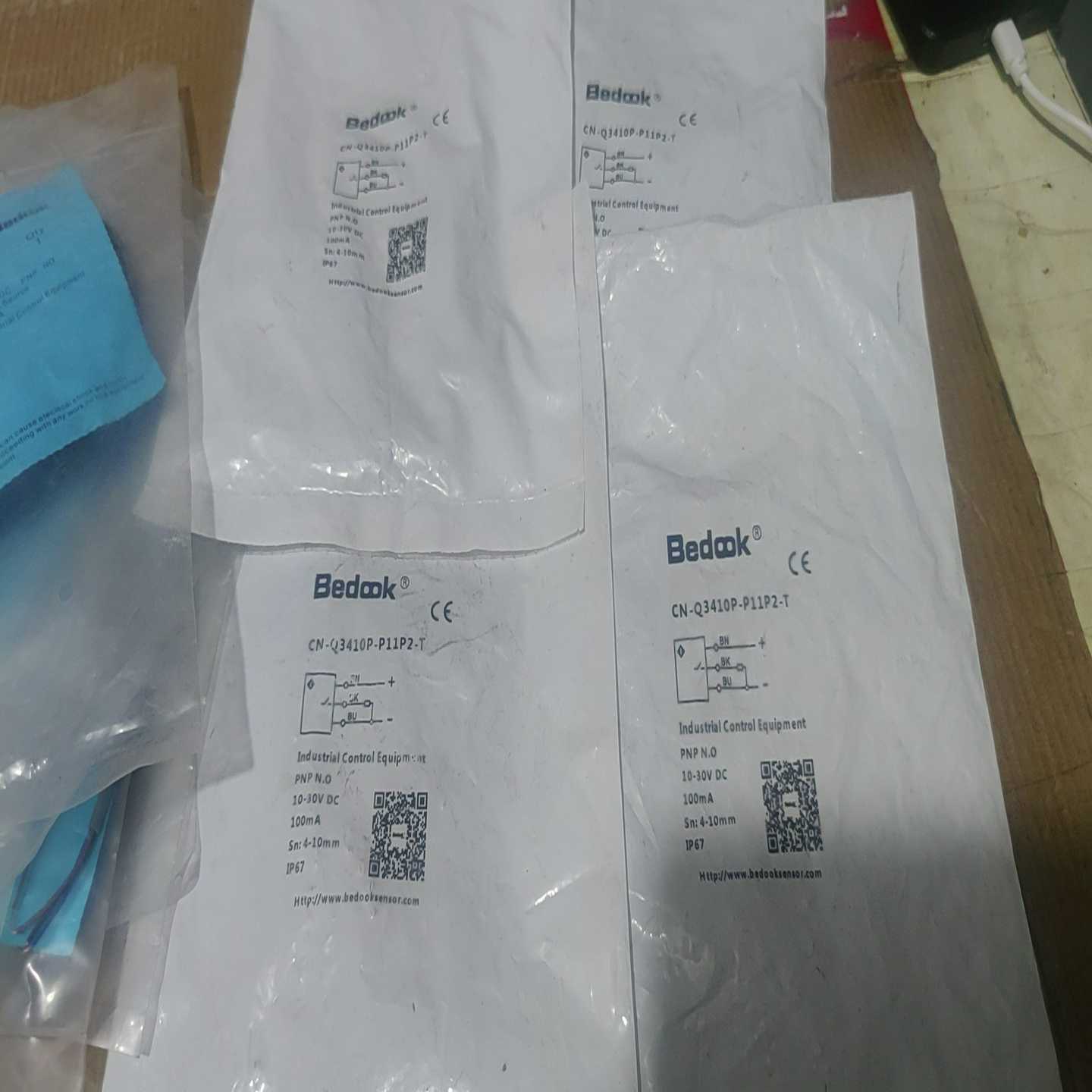 比杜克Bedook接近开关，型号CN-Q3410P-P11P--议价商品