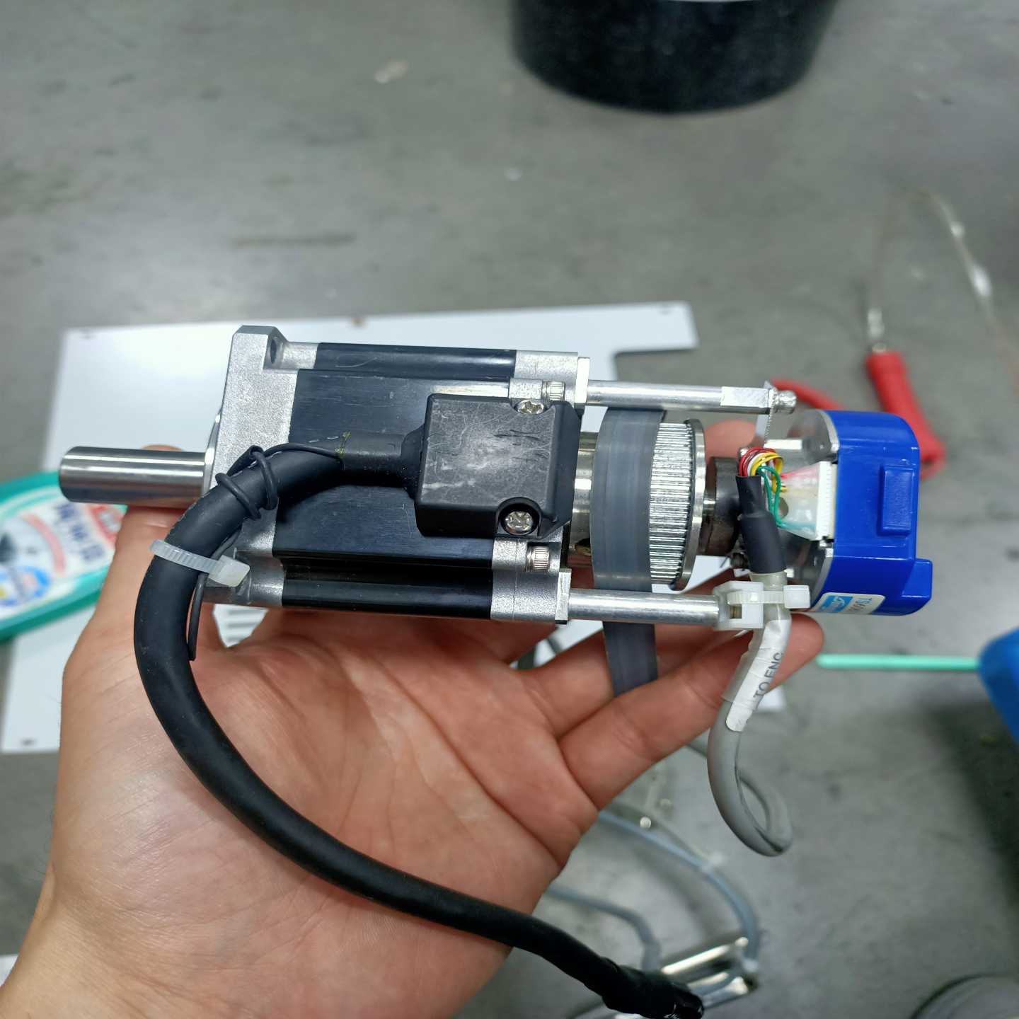 多摩川伺服电机4607N4035E100 +编码器TS606~询价