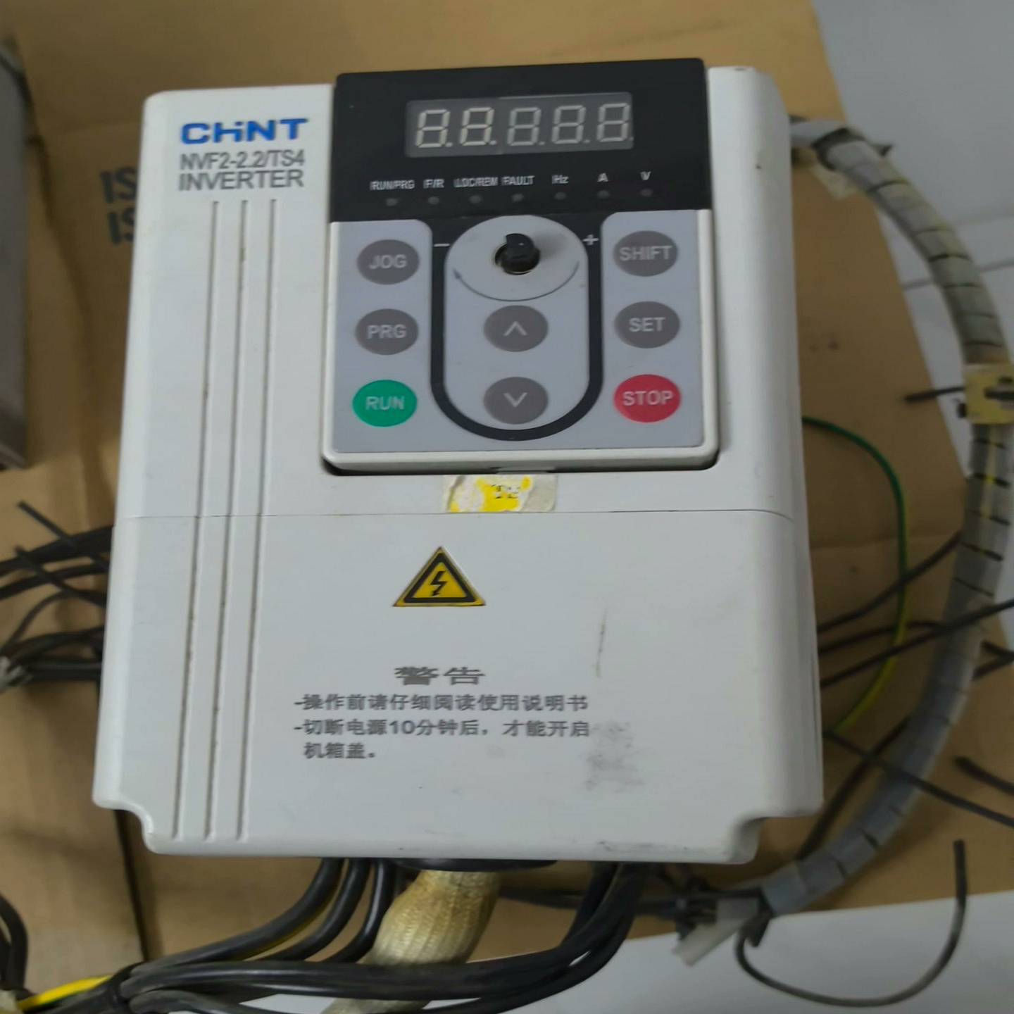 拆机CHNT NVF2G-2.2/PS4   变频器--议价商品