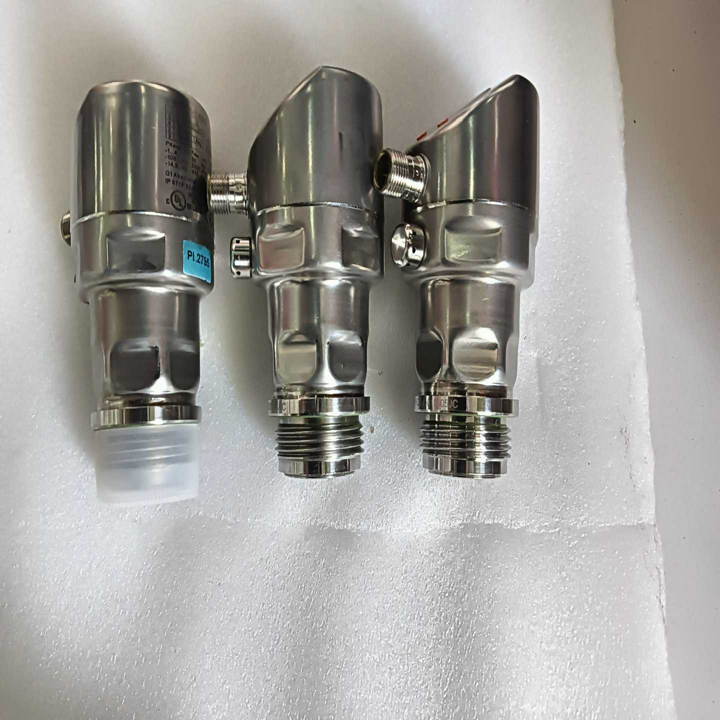 【议价】ifm易福门压力传感器PI2797两个PI2795一个。