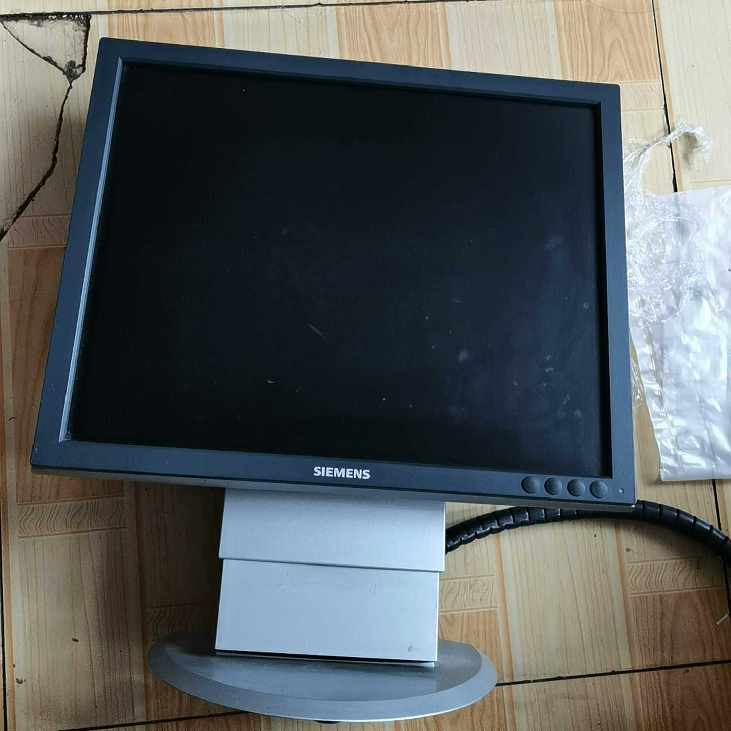液晶显示器  型号（P） P/N：6GF6210-2CM01[浩蓉商户]图片