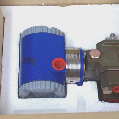 New FOXBORO IDP10D12B21FM1 IDP10D12B21FM1 Pressure Transmitt