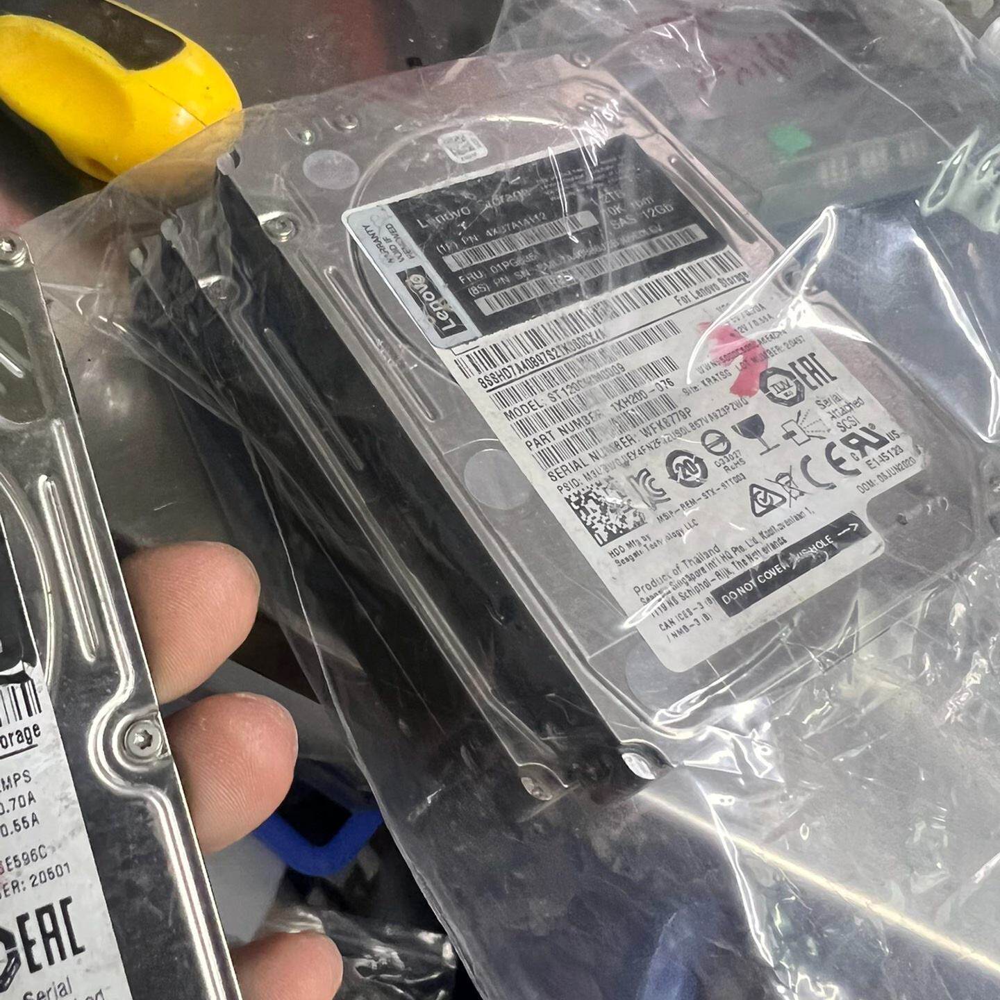 1.2TB机械硬盘4个，打包价400元包邮，B50--议价商品