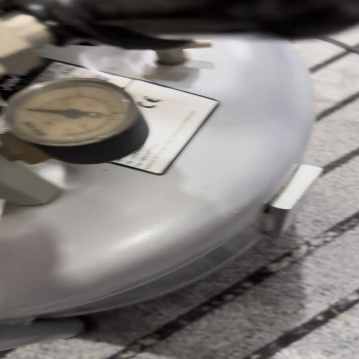 美国JUN-AIR无油静音空压机，OF302-25B型号，气--议价商品