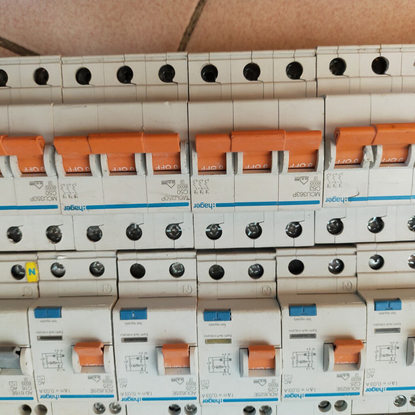 海格3P断路器漏电保护器的，3pC50 2支.C63 2【议价】