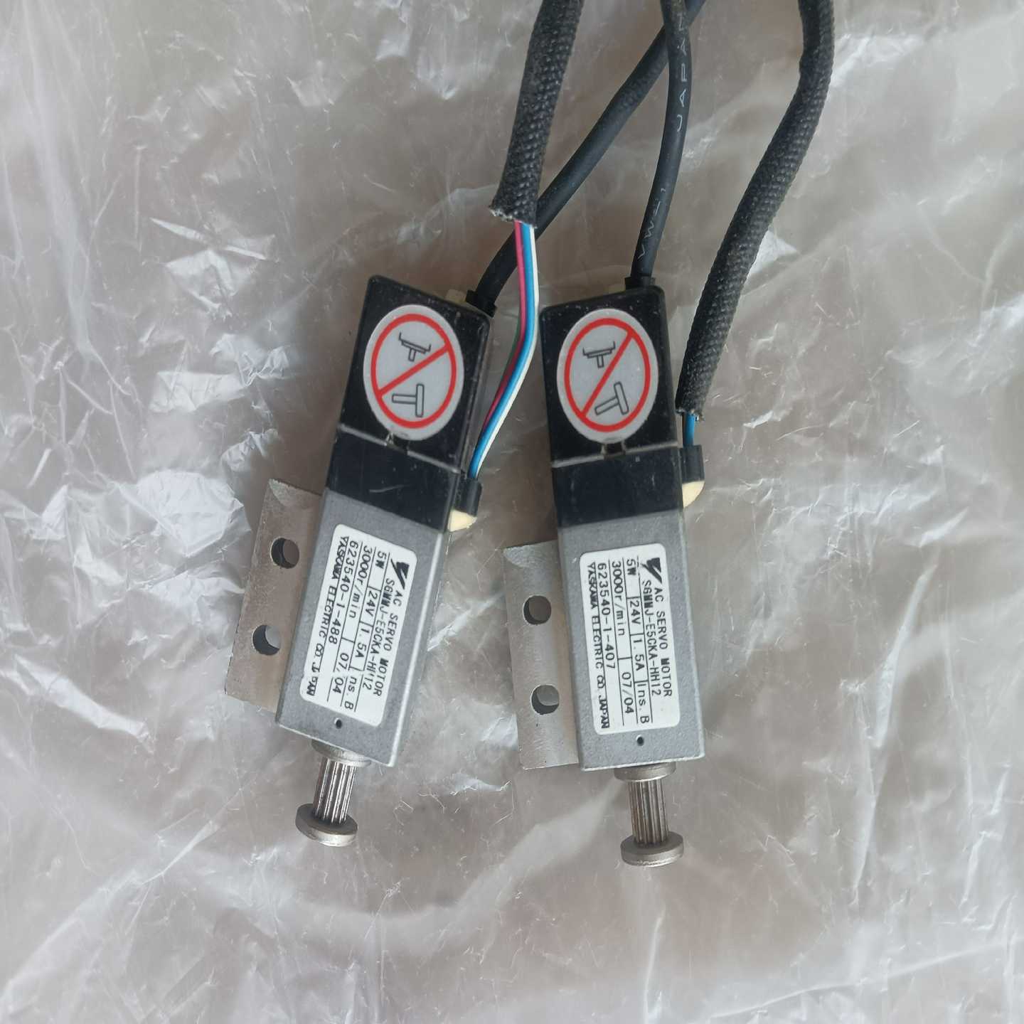 安川SGMMJ-E5CKA-HH12电机5W24V1.询价