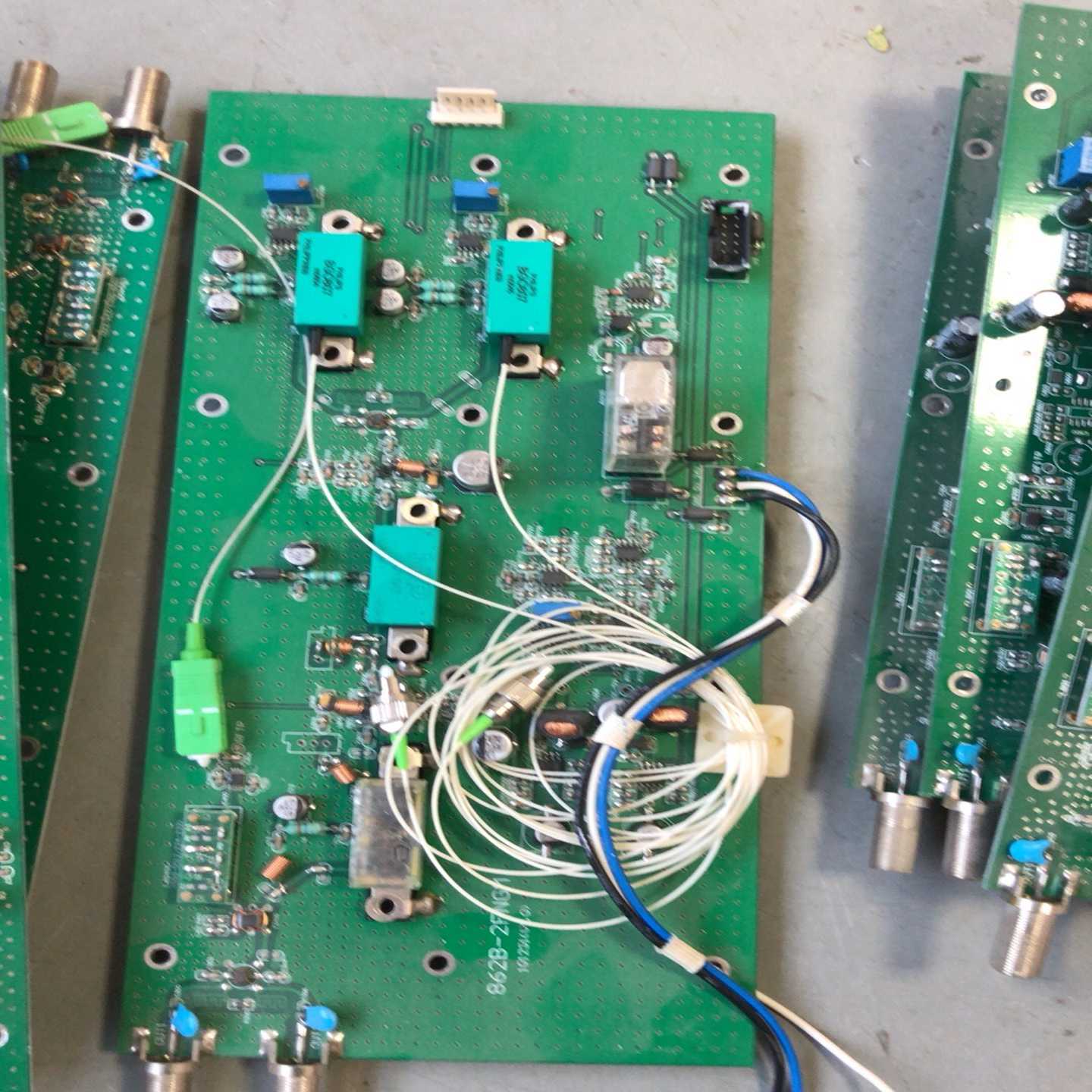 （霸霸电子）BGO807射频发射机光纤模块