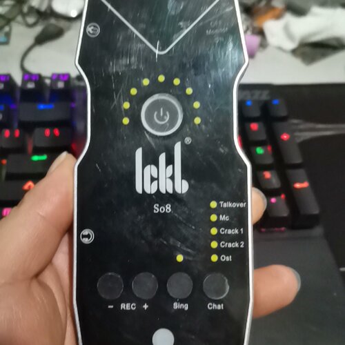 ickbso8声卡成色不错如图就剩一个主机了有需要的