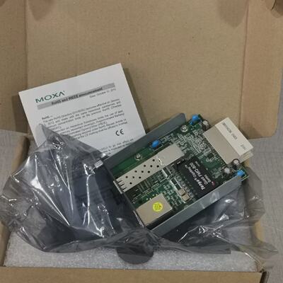 MOXA PM72002GTXSFP2CTXSFP REV.1.1 Industrial Ethernet Switch