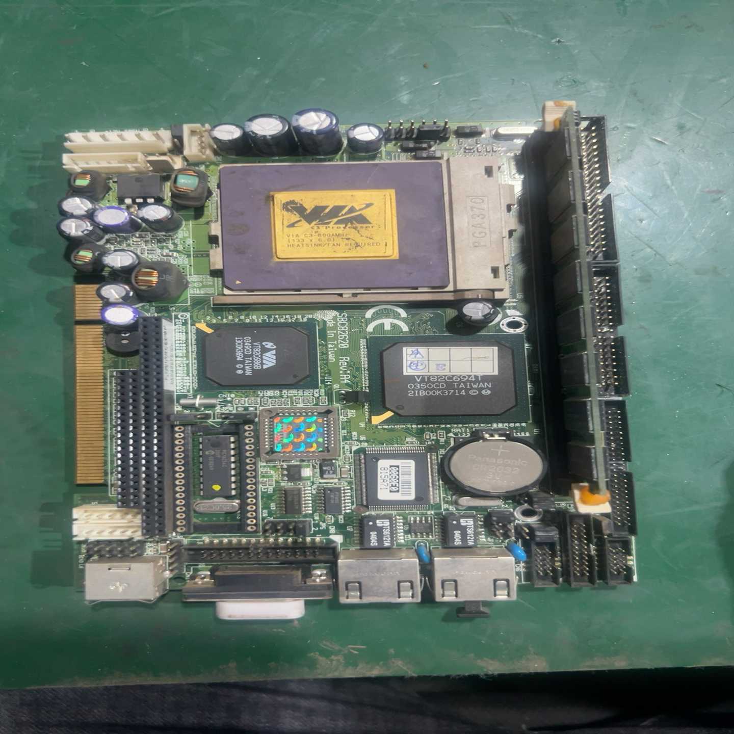 议价艾讯SBC82630Rev:A4半长卡工控主板送CP