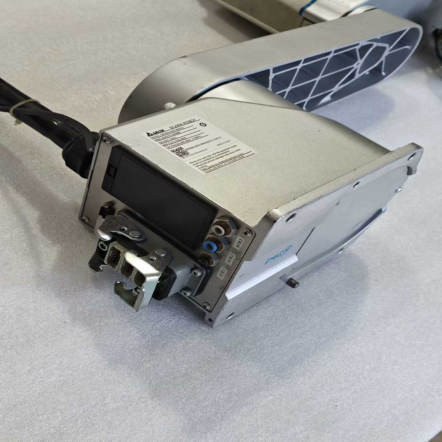 咨询-台达四轴机械臂DRS60L6SS1BN002实物图功能