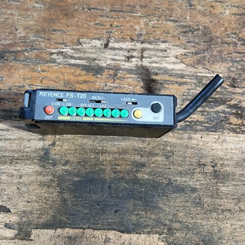 询-基恩士KEYENCE光纤放大器FST20一个50