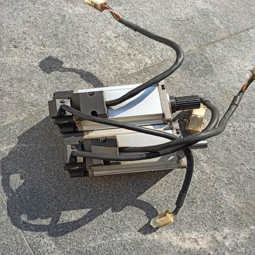 伺服马达MHMJ042P1S400W；议价