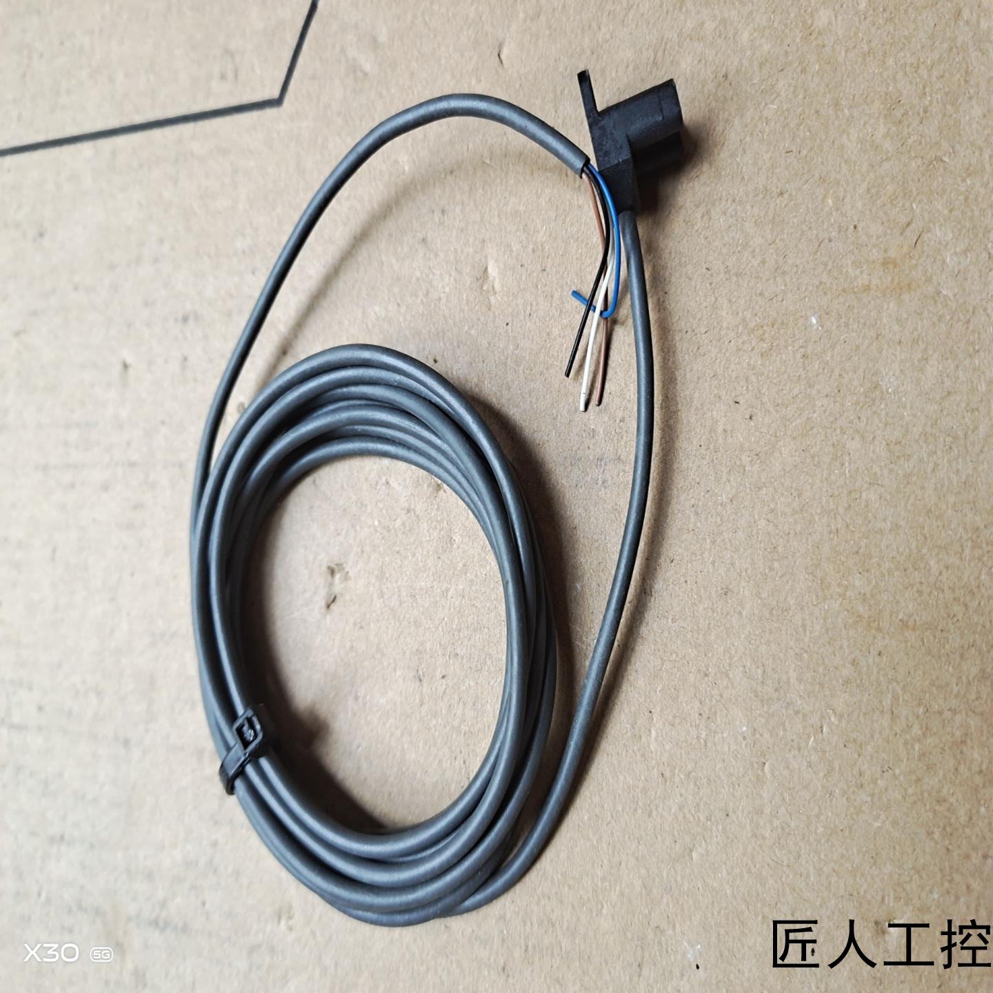 TOYO T64N2L 光电开关传感器成色如图功能完好议价商品