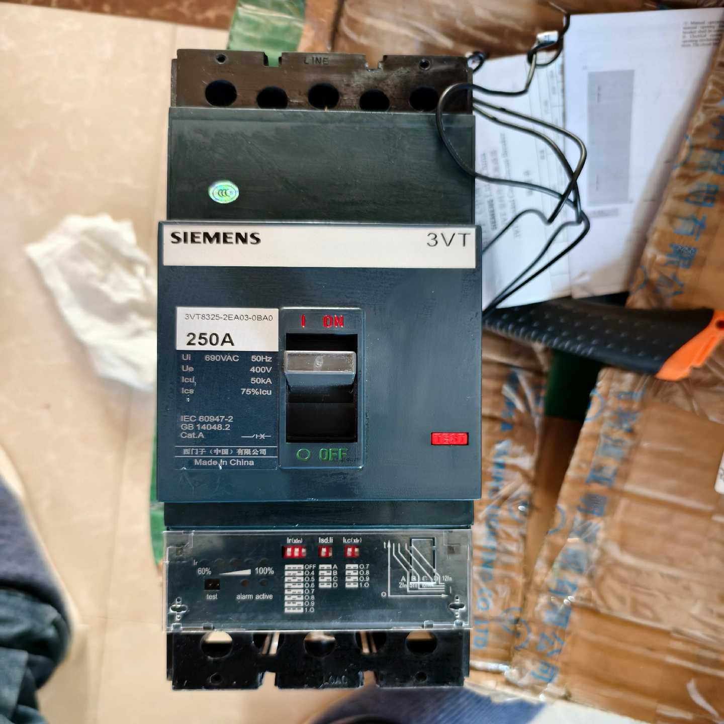 塑壳断路器3VT8325-2EA03-0BA0，原询价