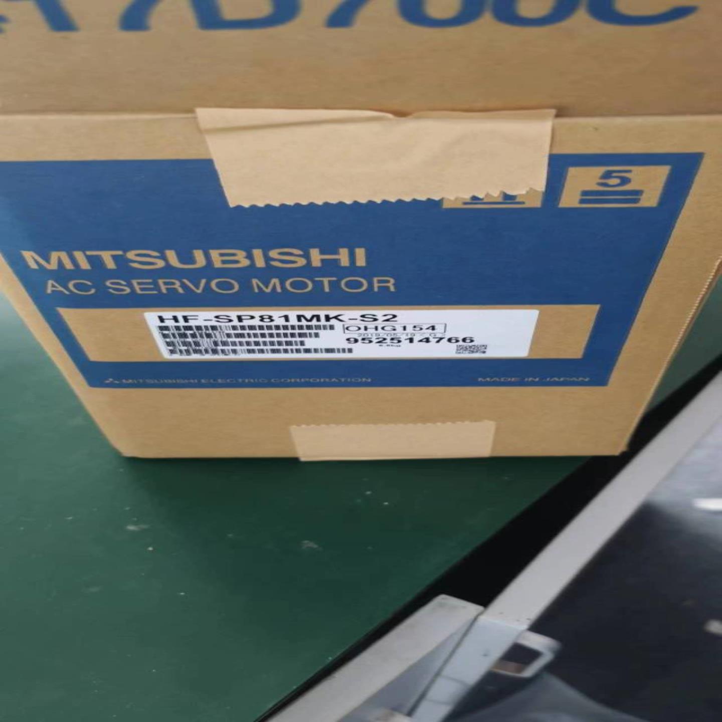 配件全新三菱HF-SP131MK-S2HF-SP81MK-S2HF-SP81J伺服电机 议价