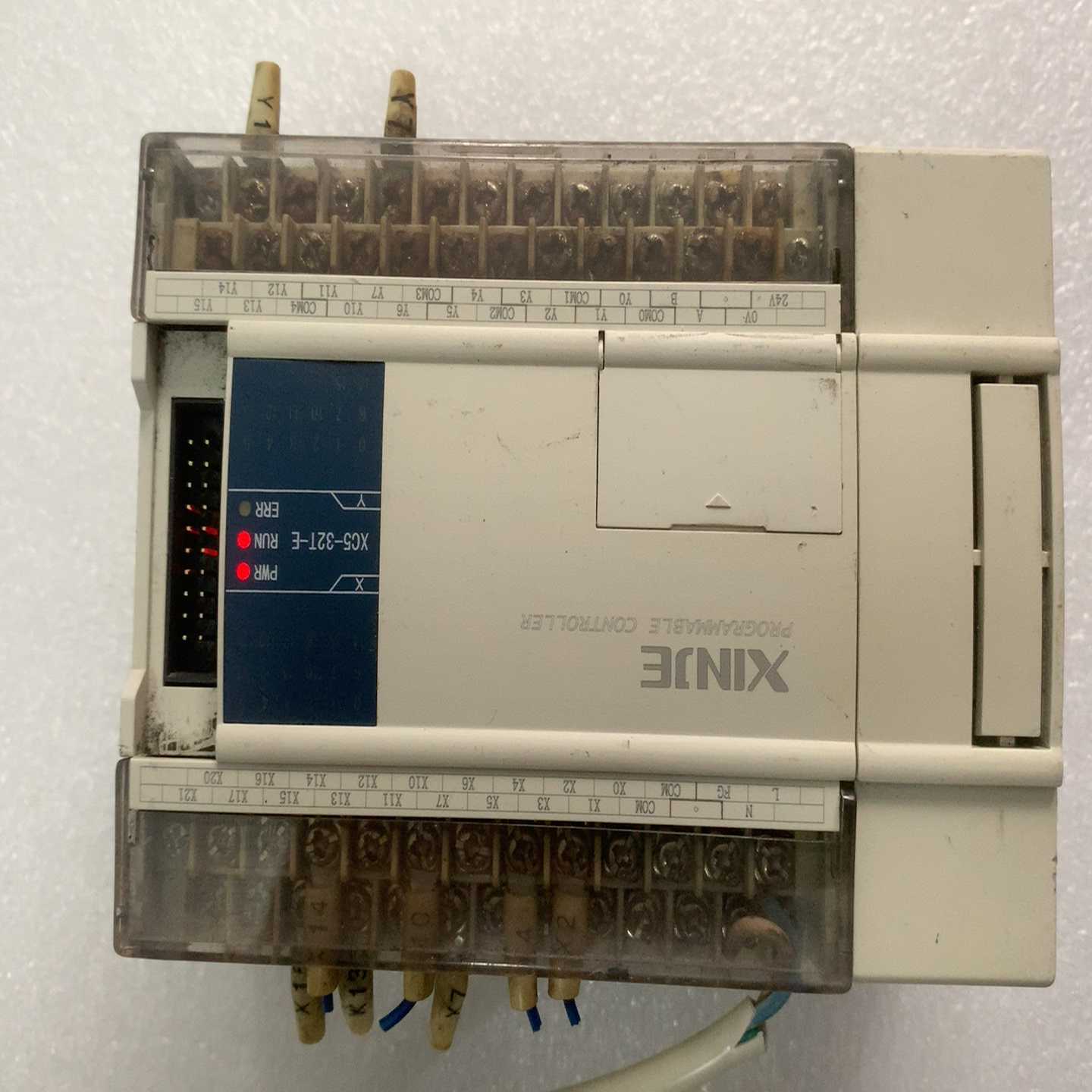 信捷PLCXC5-32T-E，功能正常，成色如图，直接询价