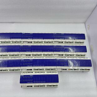 L5512RVF CLIPSAL 12 Kanal Spannung Gratis Relais CBUS2 Voll